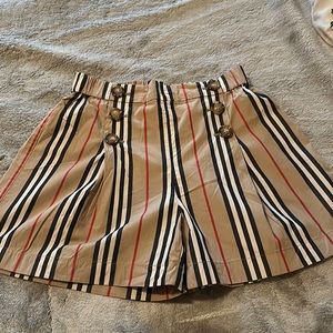 Burberry girls shorts